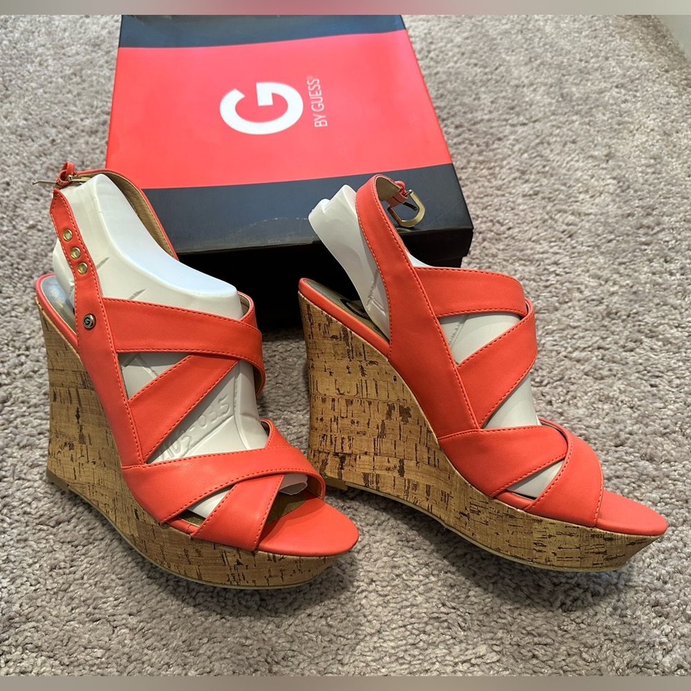 Guess Dovin women’s light pink heels/wedges size 10